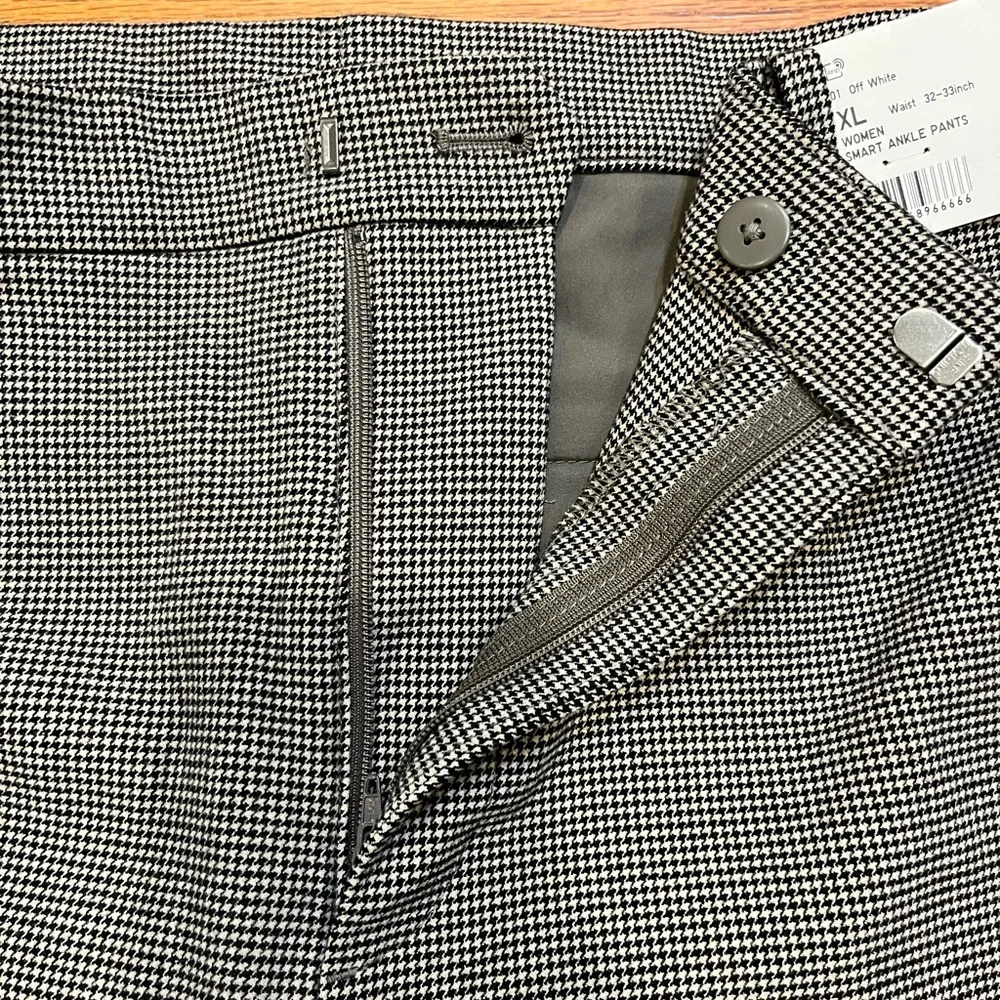 Uniqlo Women’s Smart Ankle Pants - Picture 4 of 6